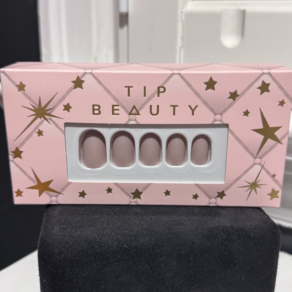 💅✨HOST PICK✨ Tip Beauty “Baby Clone” Short Nails, Chic in Minutes! NWT! ✨💅
